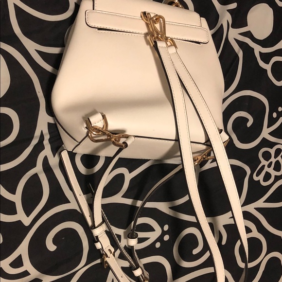 Michael Kors Mott Backpack - Picture 4 of 8